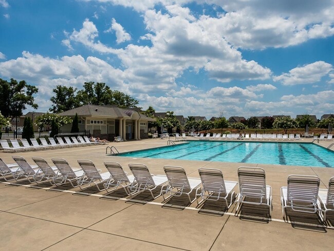 Building Photo - Great location off Archdale!