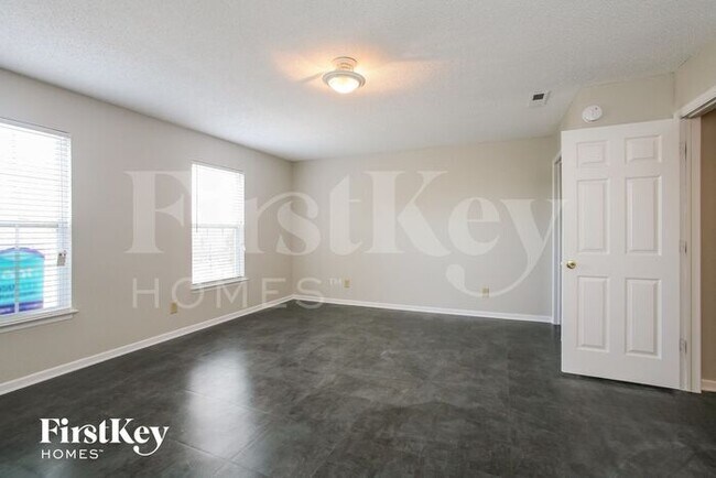 Building Photo - 9021 Southernwood Way