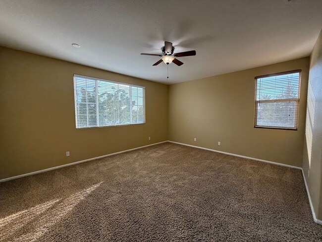 Building Photo - Beautiful Large Two Story Home is Centrall...