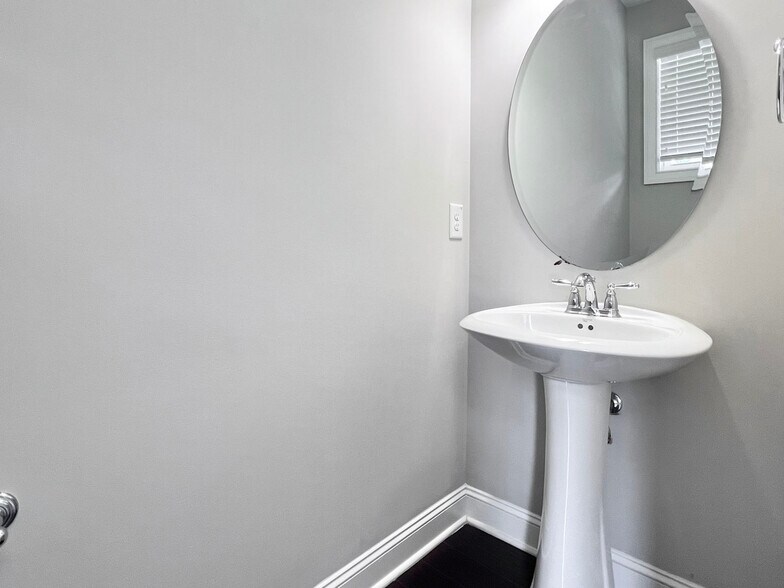 Building Photo - 156 Wildfell Trl