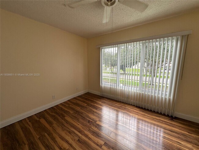 Building Photo - 8005 Lagos De Campo Blvd