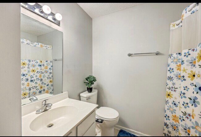 Building Photo - 1841 Sundancer Ln