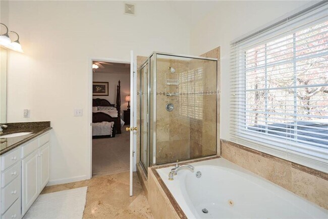 Building Photo - Welcome to this stunning West Cobb home! 5...