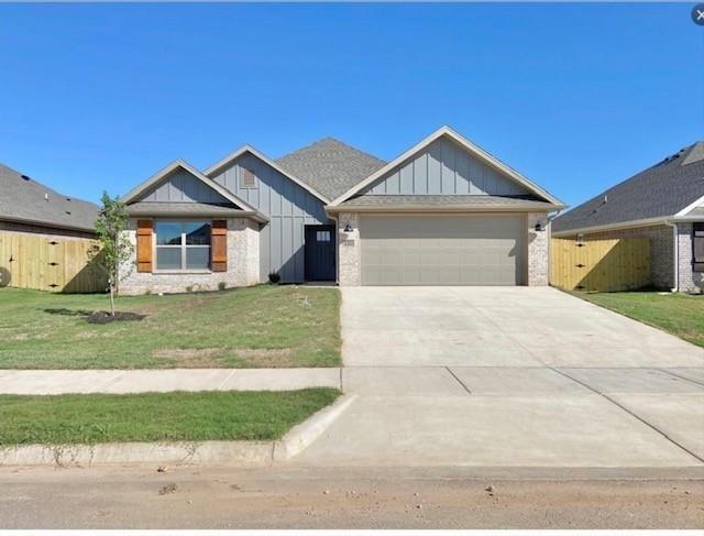 Primary Photo - 220 Palm St