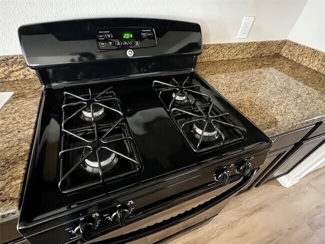 Building Photo - 10621 Sunflower Dr