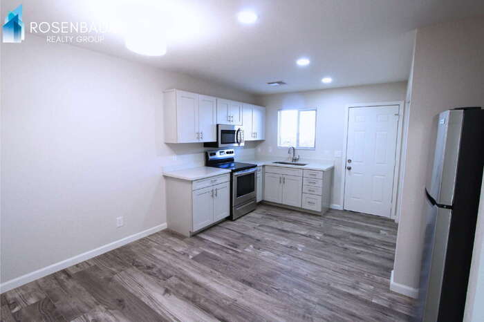 Building Photo - 6434 E Alder Ave