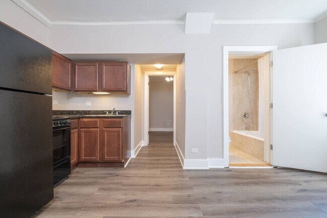 Building Photo - 4706 N Beacon St