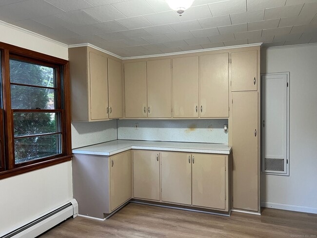 Building Photo - 164 Birge Park Rd