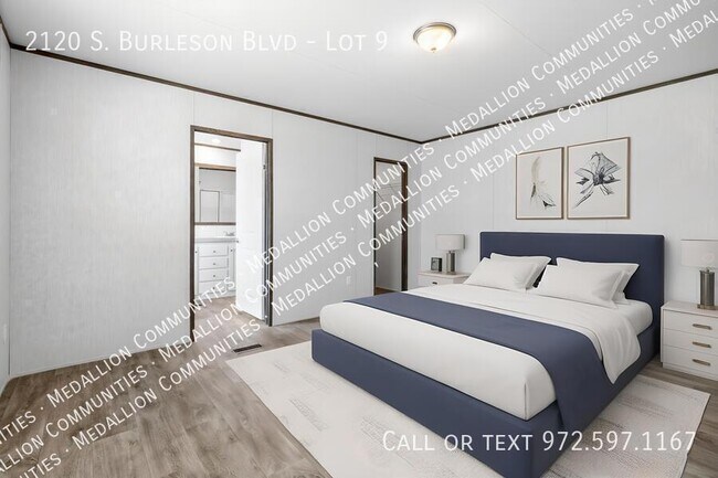Building Photo - 2120 S Burleson Blvd
