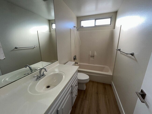 Building Photo - 8601 E Orange Blossom Ln