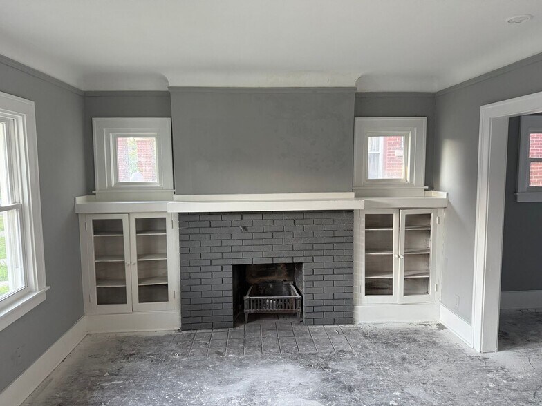 Building Photo - 12722 Birwood St