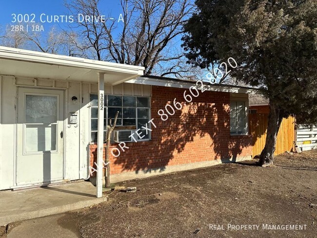 Building Photo - Duplex on Curtis Drive