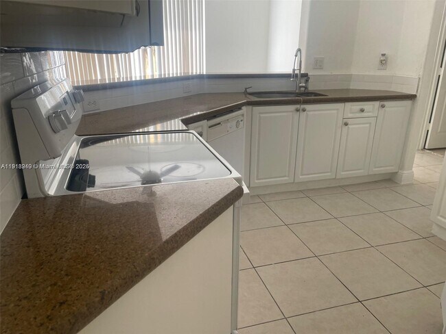 Building Photo - 11413 SW 137th Passage