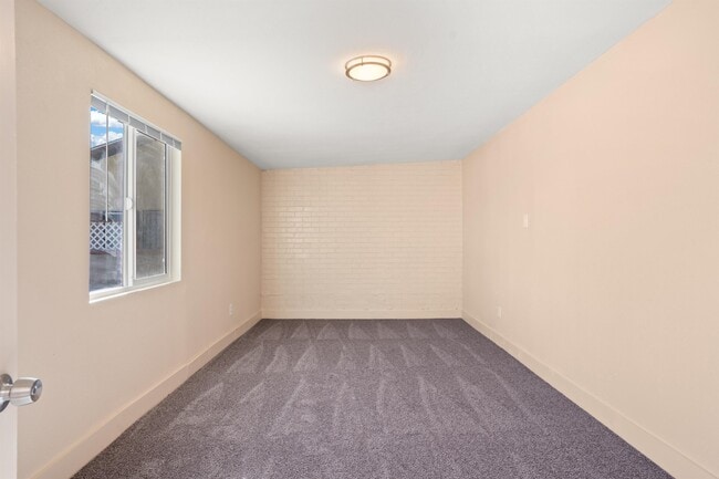 Building Photo - 532 Loma Hermosa Dr NW