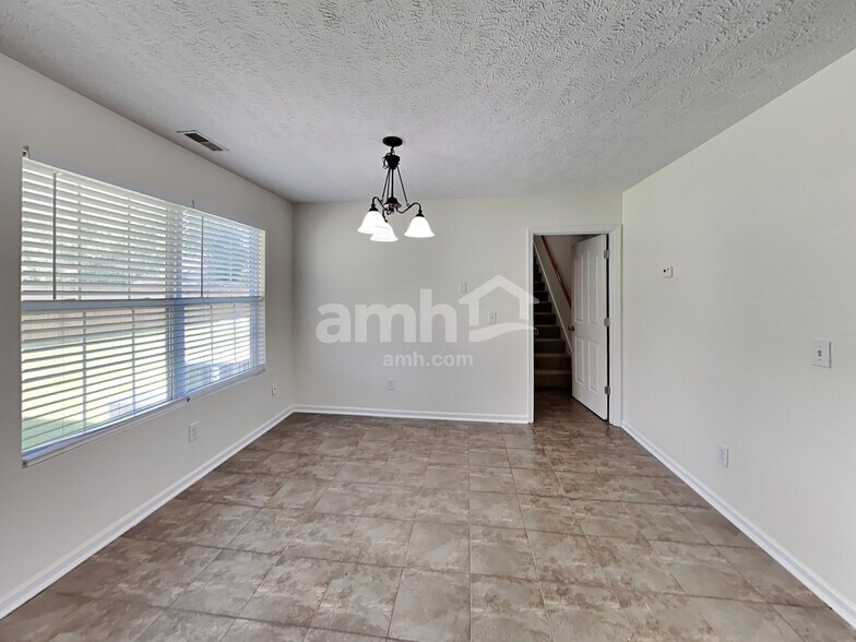 Building Photo - 3620 Belvidere Ct