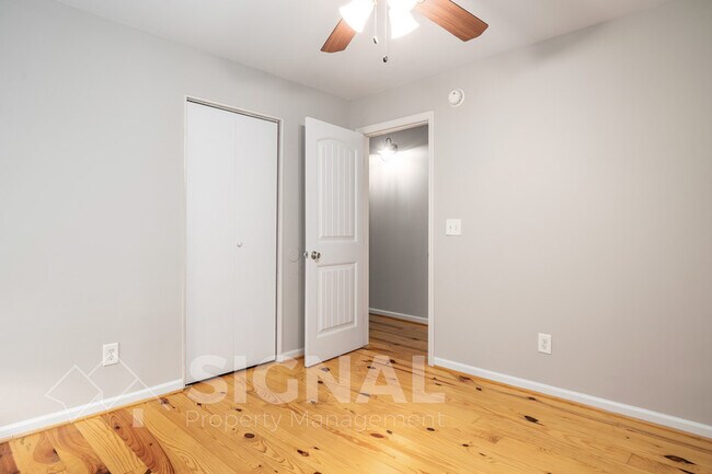 Building Photo - 4111 4th Ave S