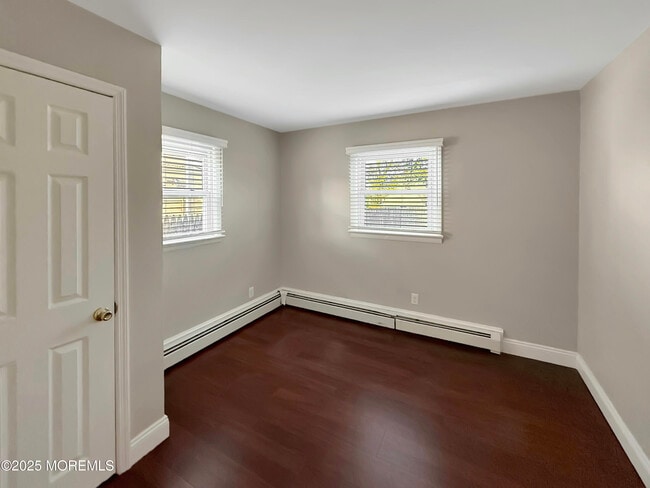 Building Photo - 33 Prospect Ave