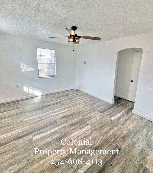 Building Photo - AVAILABLE NOW! (SECTION 8 ACCEPTED)