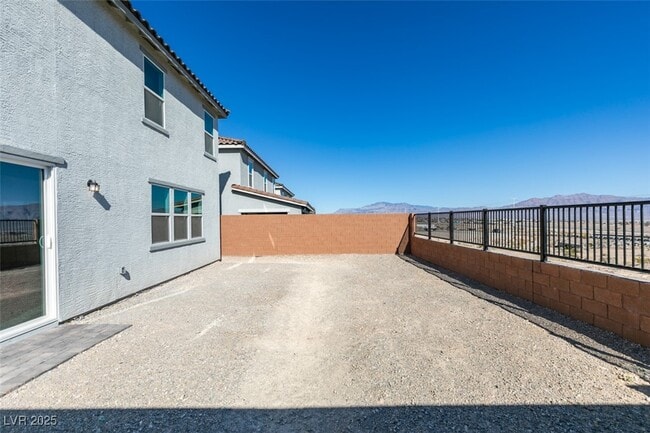 Building Photo - 5632 Hill Spire St