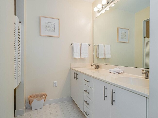 Building Photo - 5010 Harmony Cir