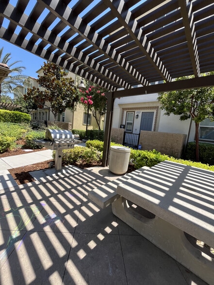 Building Photo - 12432 Constellation St