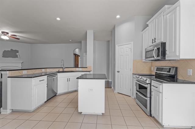 Building Photo - 734 Brazos Way