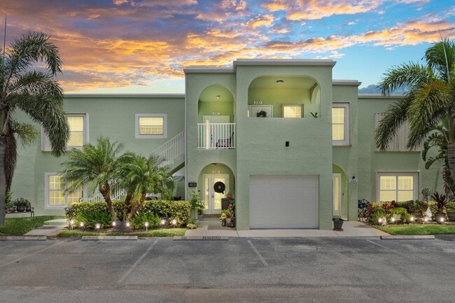 Primary Photo - 2186 SE Wild Meadow Cir