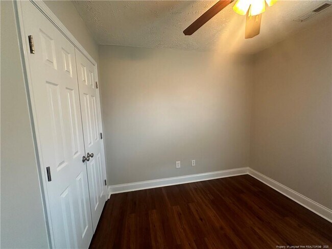 Building Photo - 450 Copper Creek Dr