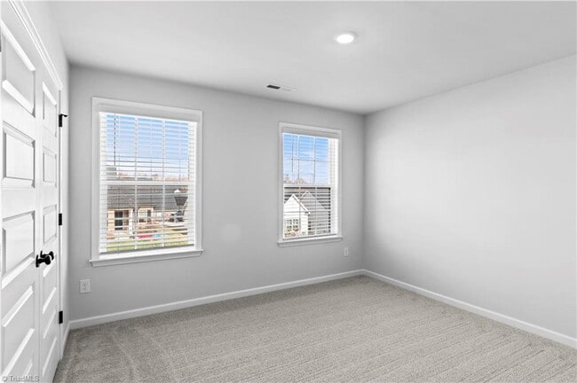 Building Photo - 7260 Huntgate Dr