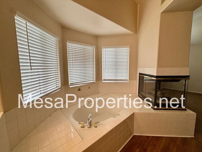 Building Photo - 5009 Trojan Ct