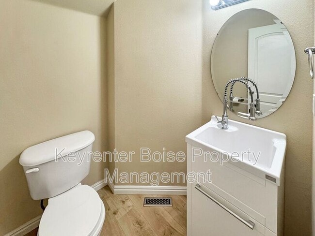 Building Photo - 1838 S Latah St