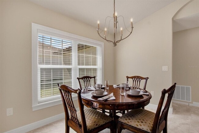 Building Photo - 6028 Sundown Dr