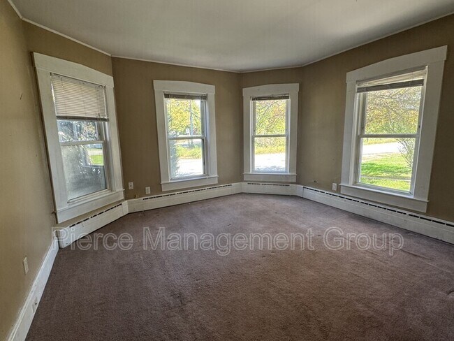 Building Photo - 69 Turnpike St