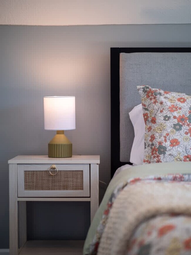 Building Photo - 6110 Lawn Ave