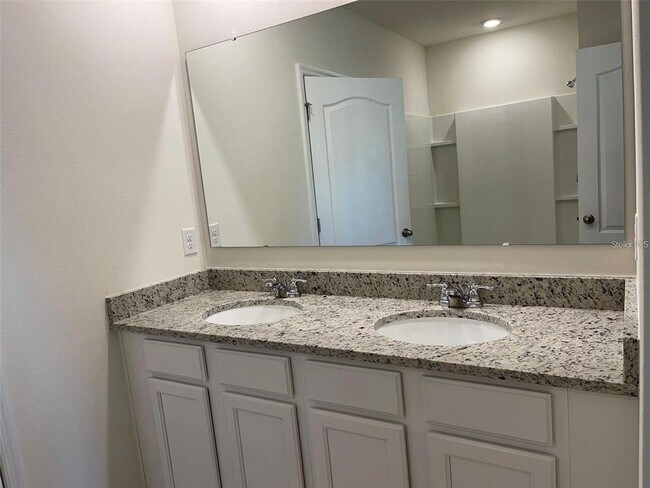 Building Photo - 2738 Sunkissed Dr