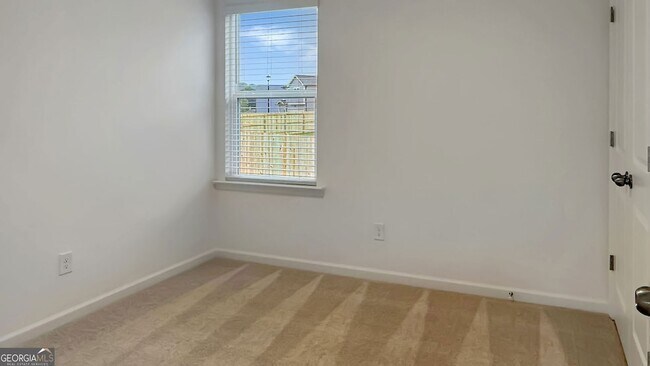 Building Photo - 104 Red Maple Wy