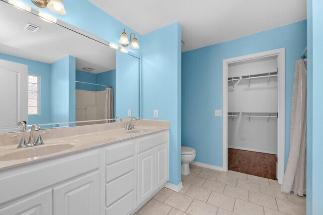 Building Photo - 5920 Ashton Woods Cir