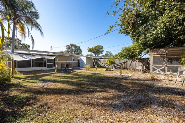 Building Photo - 1513 56th Ave N