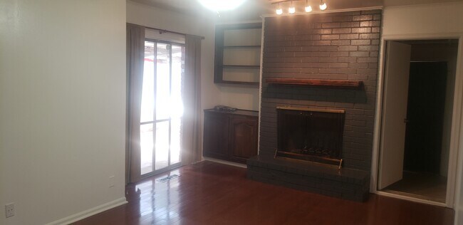 Building Photo - 5734 S Madison Pl