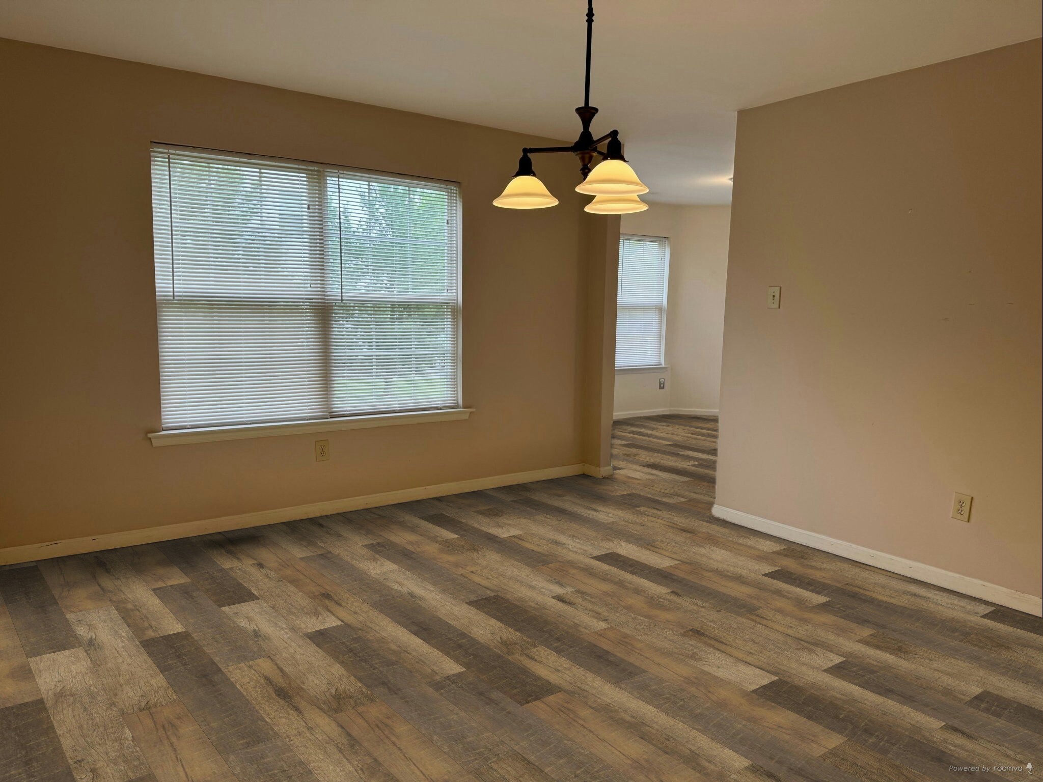 Formal Dining room - 201 Riverwoods Dr
