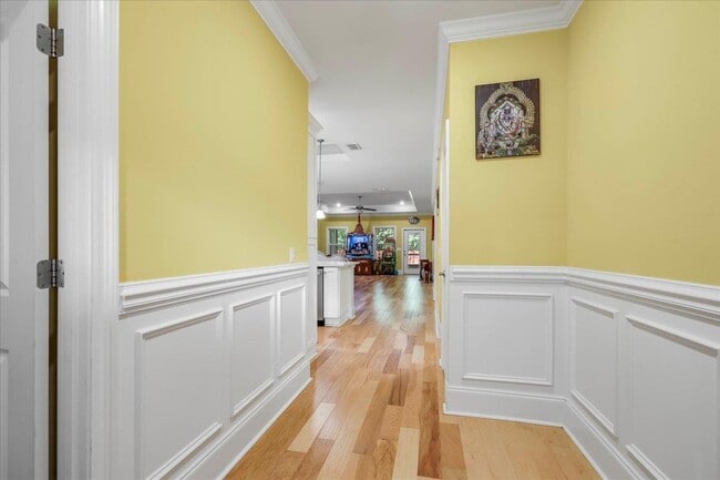 Building Photo - 855 Avery Park Dr