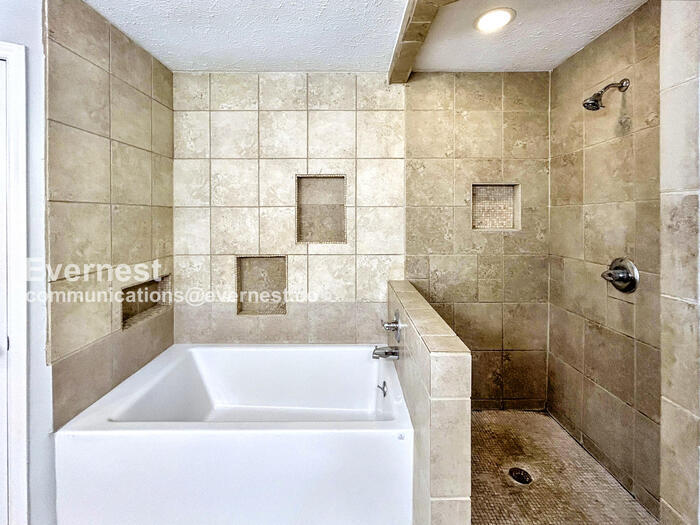 Building Photo - 405 Pleasant Run Rd