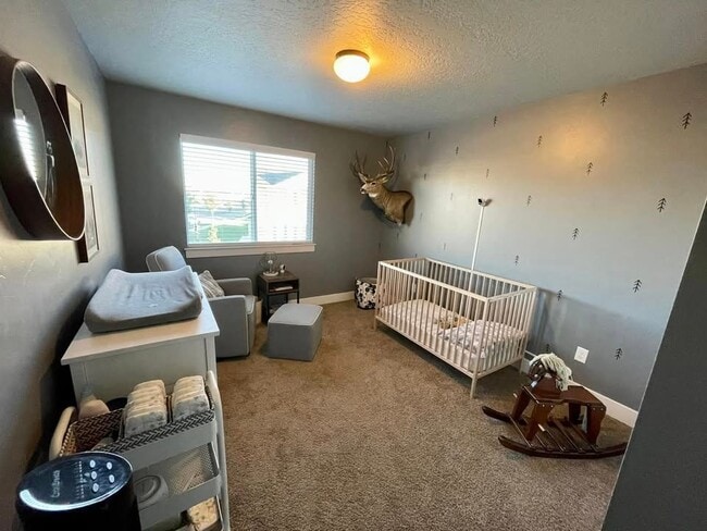 Building Photo - 5568 Rokeby Ln