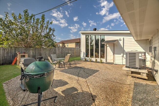 Building Photo - 3415 80th St