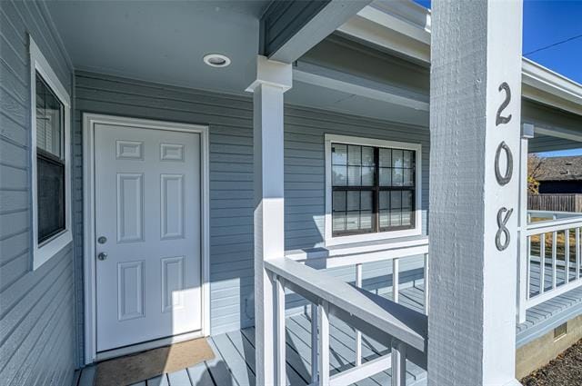 Building Photo - 208 W Maple St