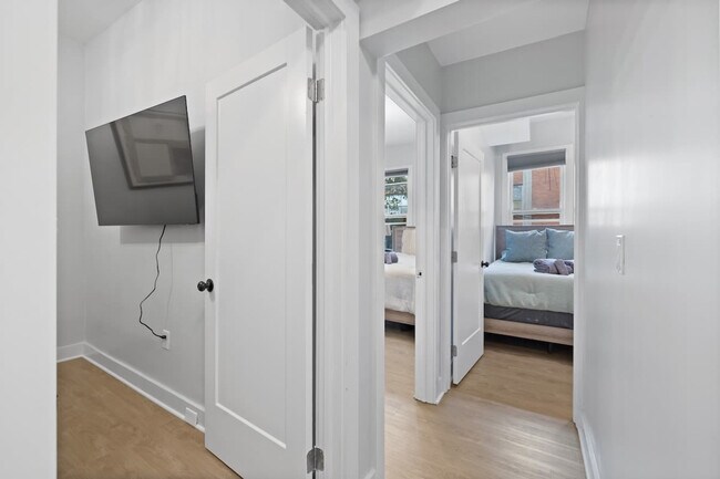 Building Photo - 20 Tuers Ave