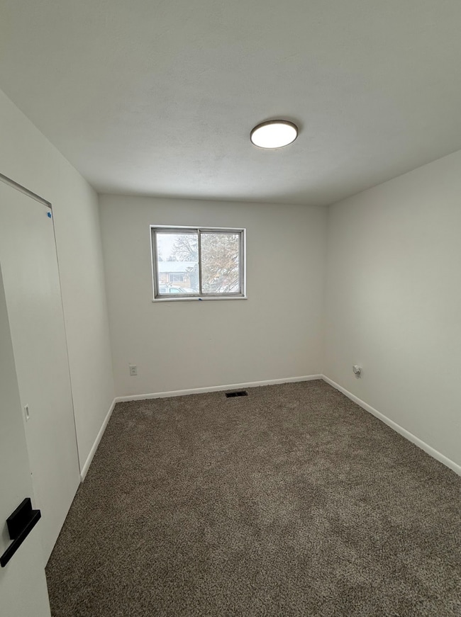 Building Photo - 6693 Sterling Dr