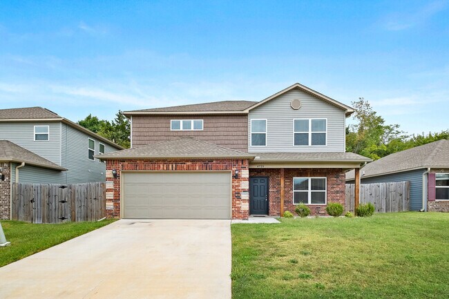 Primary Photo - 2287 S Ouachita Dr