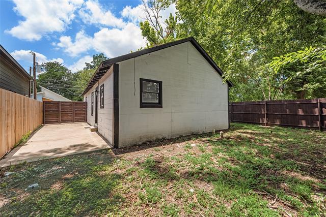 Building Photo - 2706 Hector St