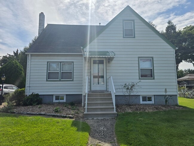 Building Photo - 18 Ryle Ave